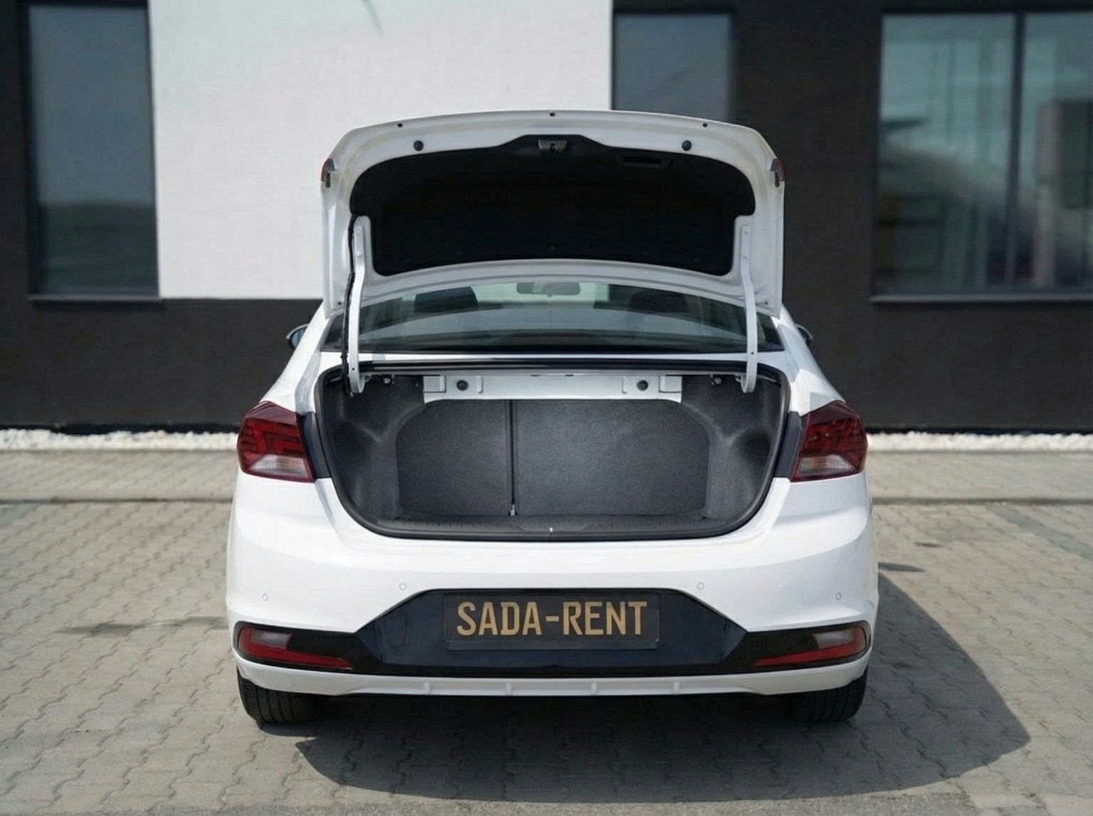 Hyundai Elantra – 6