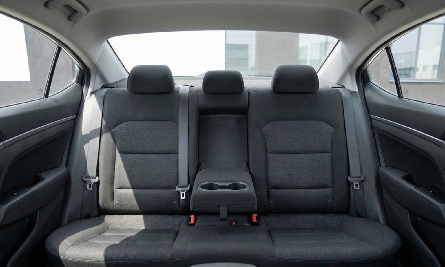Hyundai Elantra – 5