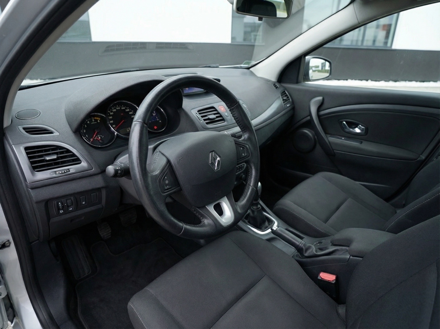 Renault Fluence – 5